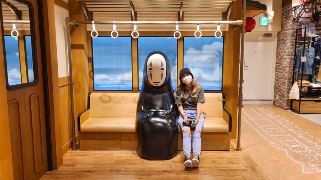 Girl with No-Face - Real life anime locations guide