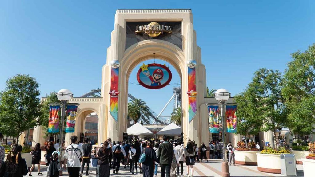 Entrance of Universal Studios Japan - USJ Guide