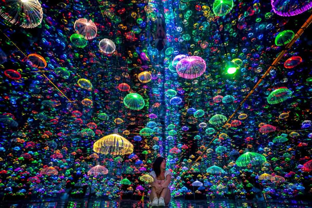 Kim in the world of jellyfish installation at Changi Festive Village - New Things to do in Singapore November 2022-2