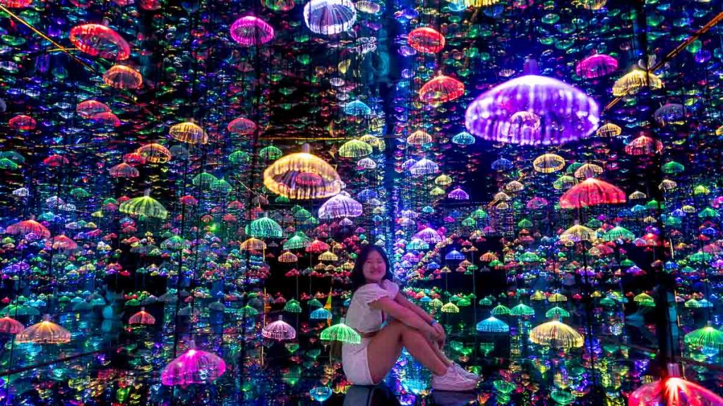 Kimmie at the Jellyfish installation of Changi Festive Village - New Things to do in Singapore November 2022