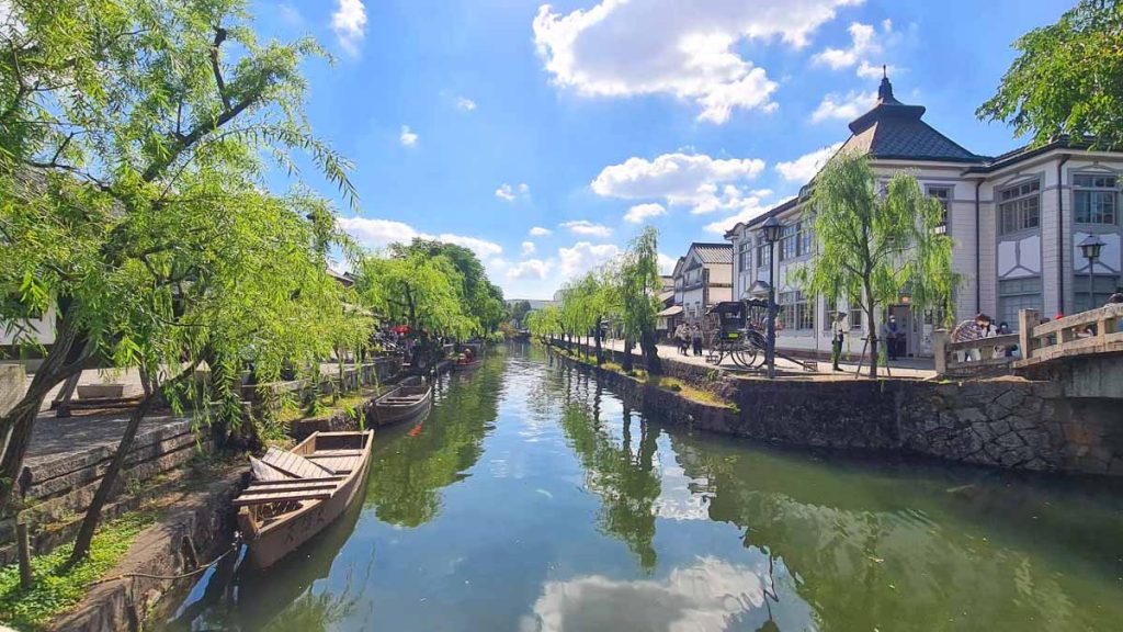 Gondola at Kurashiki Canal - Things to do in Kurashiki
