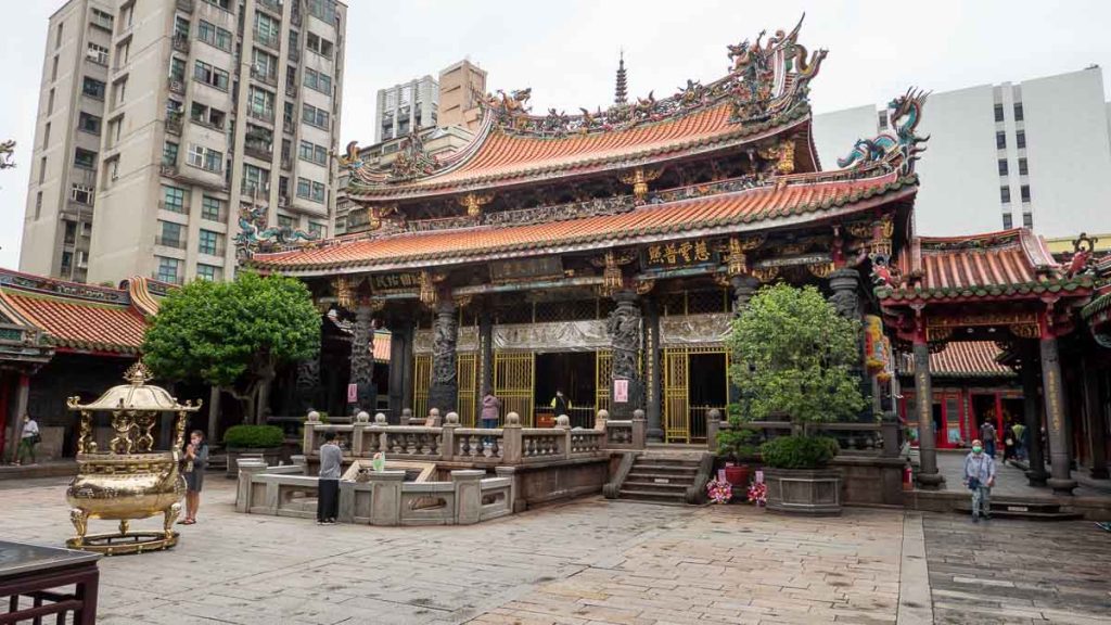 Longshan Temple - Taipei itinerary