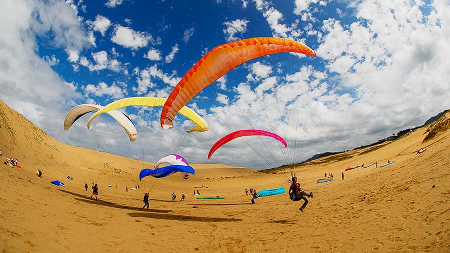Tottori Sand Dunes Paragliding - Things to do in San'in Japan