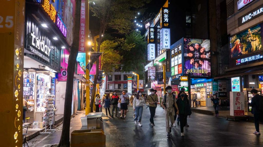 ximending walking street - solo travel taiwan