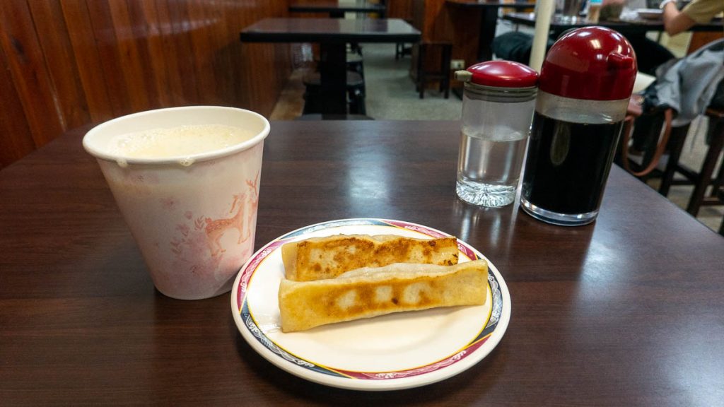pot stickers and warm dou jiang soy milk from chang's beef noodles - halal food in taipei