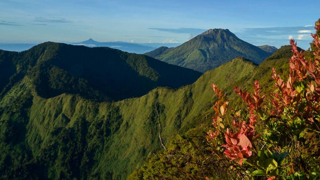 Mt Apo - Long weekend getaways