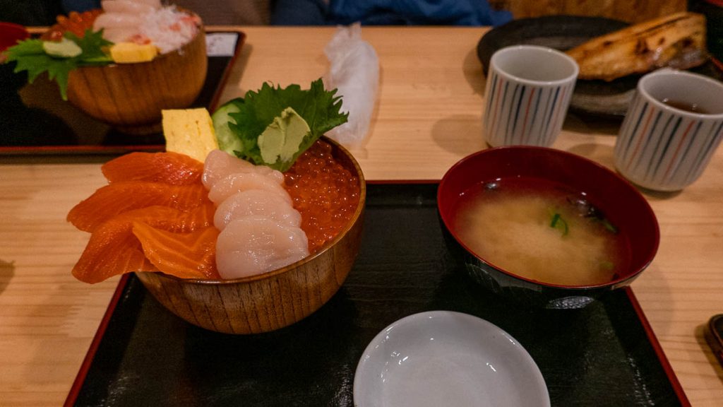 Sankaku Fish Market kaisen don 