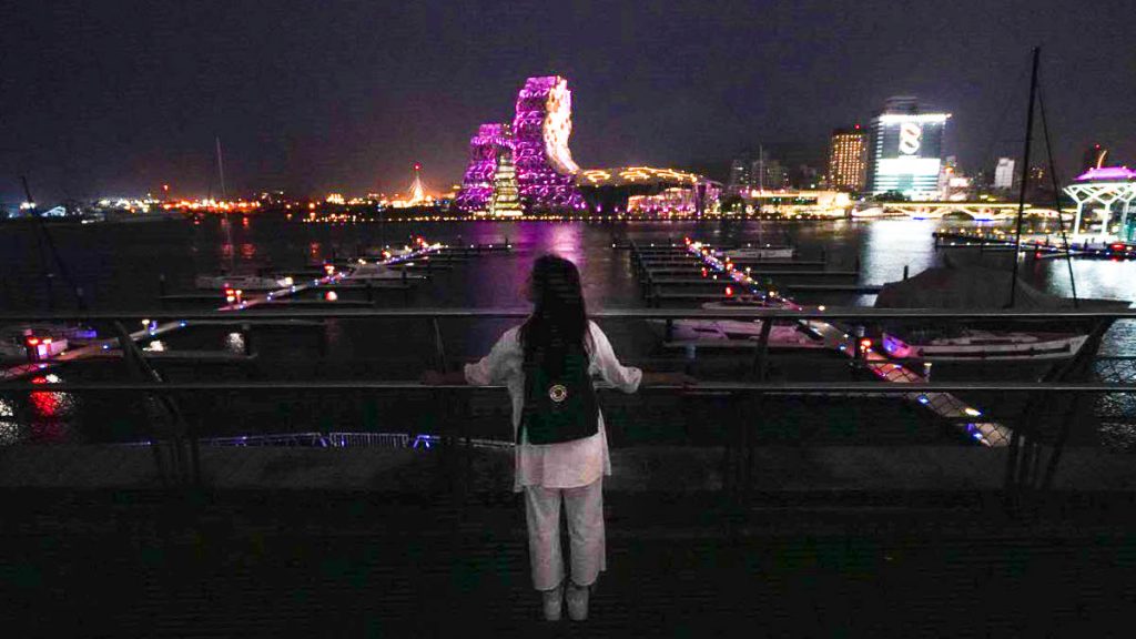 Girl at Glory Pier Spot - Things to do in Kaohsiung