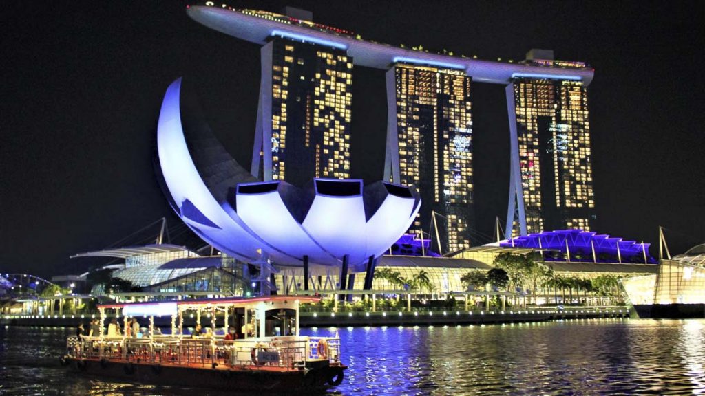 Dinner Cruise in Singapore River - SingapoRewards