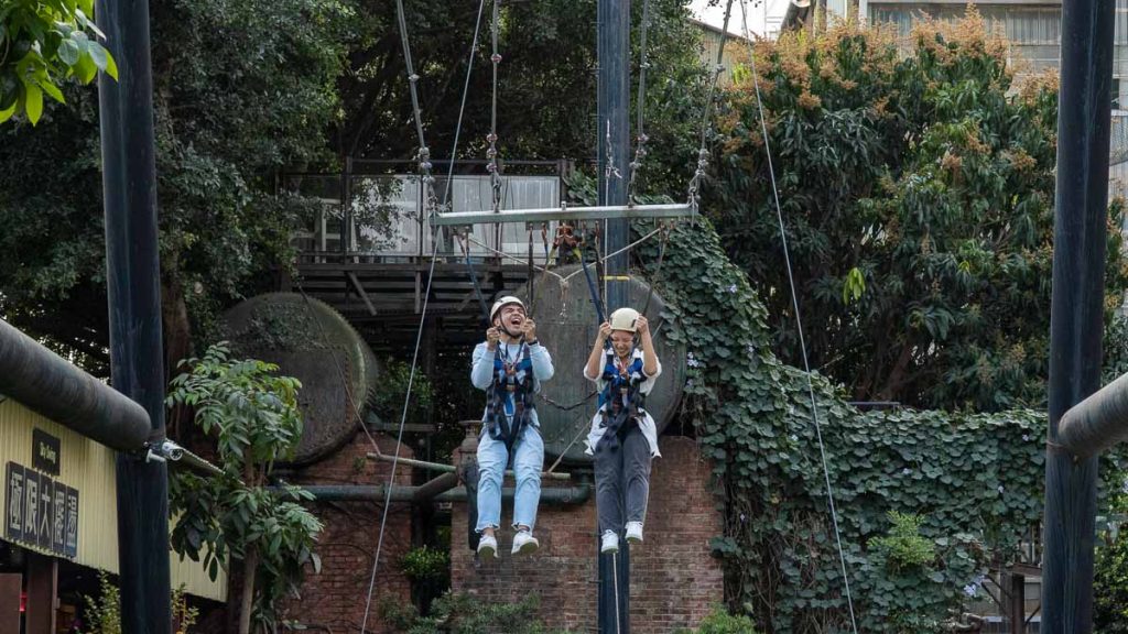 People on Sky Swing - Taiwan Itinerary