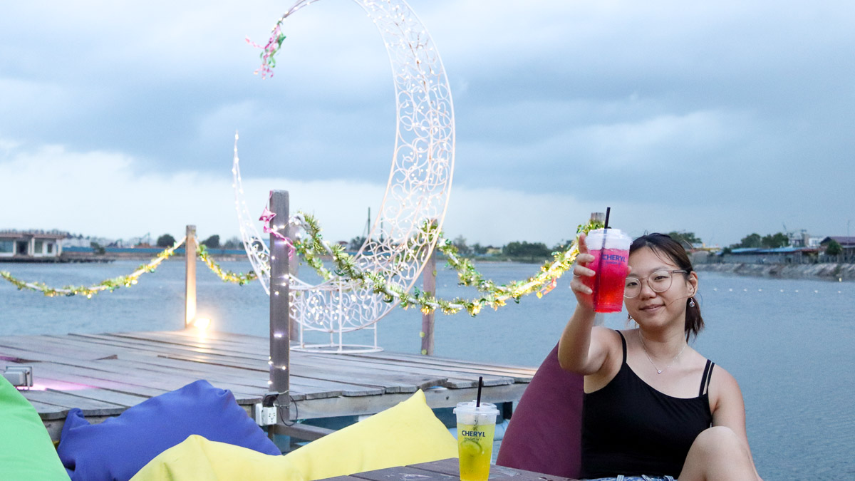 Having drinks at the floating platform of Cheryl Signature Cafe, Batam — Things to do in Batam