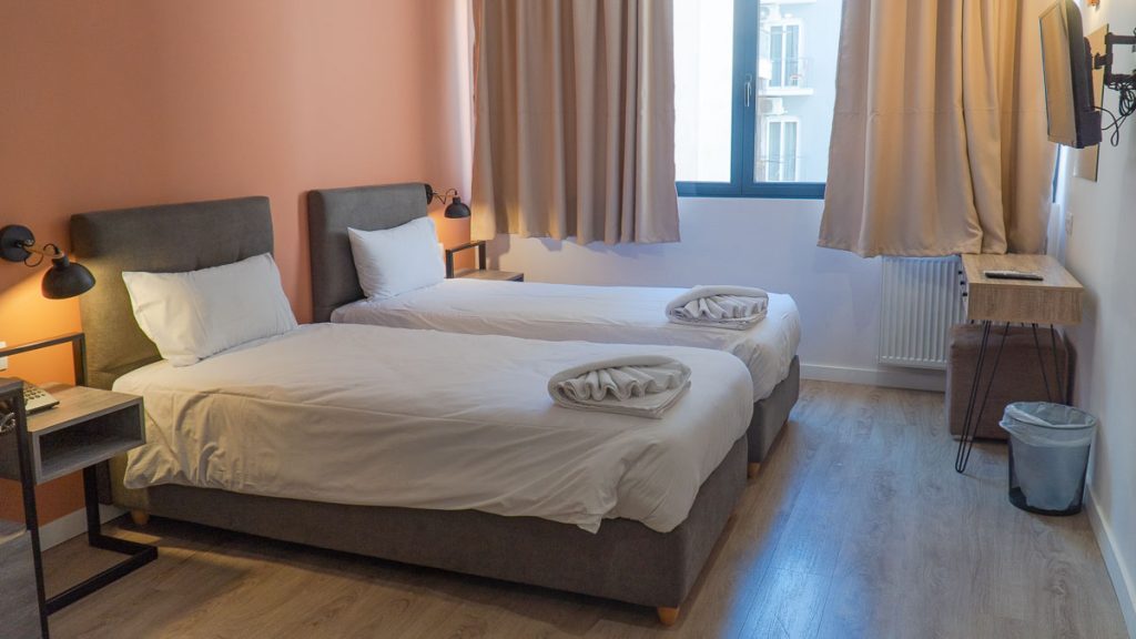 Dunlin Hotel Room - Places to stay in Athens