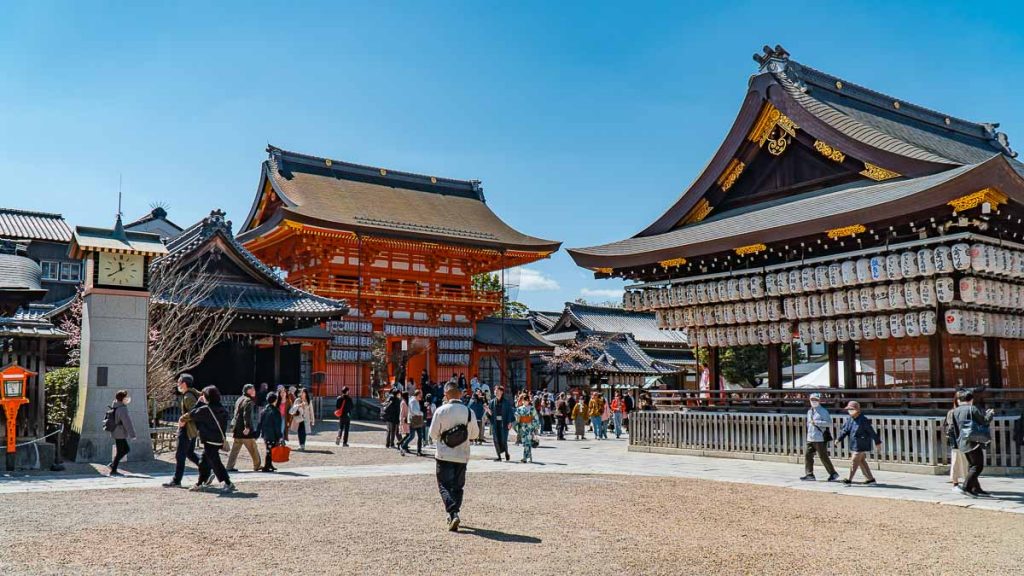 Kyoto Gion District Yasaka Shrine - Japan Itinerary