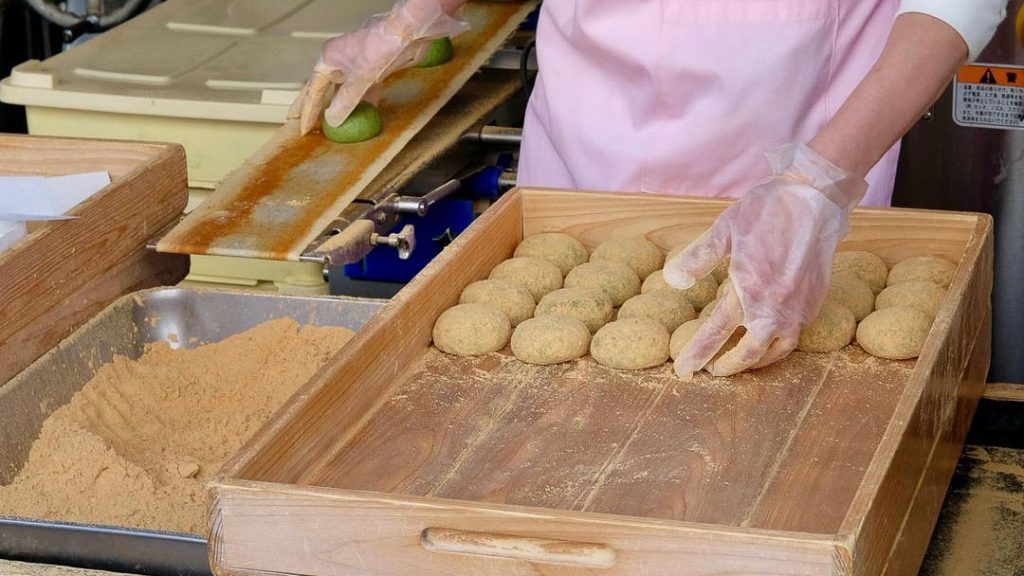 Nara Nakatanidou Mochi Shop - Japan Itinerary