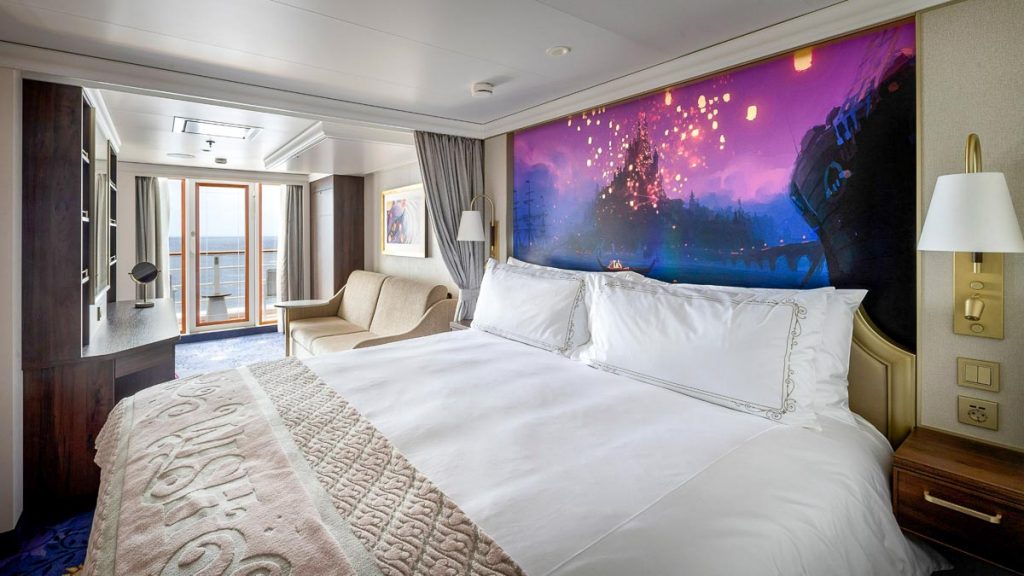 Tangled Bedroom on Disney Cruise - Rare Disney-inspired Attractions