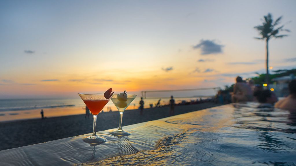 Drinks at Infinity Pool at Vue Beach Club - Bali Itinerary