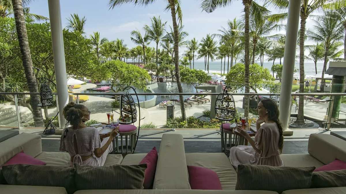 W Bali - Seminyak Dining Area - Bali Hotels