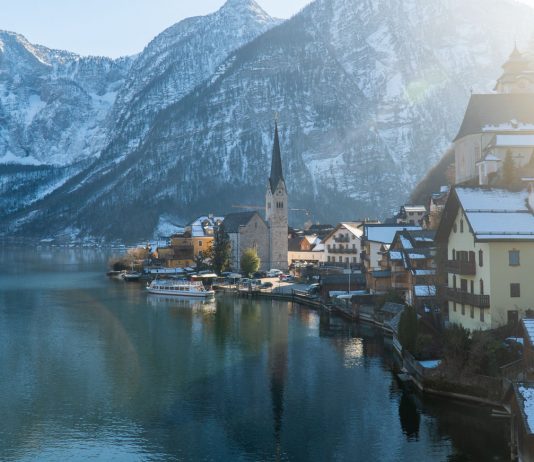 Hallstatt Austria lake view