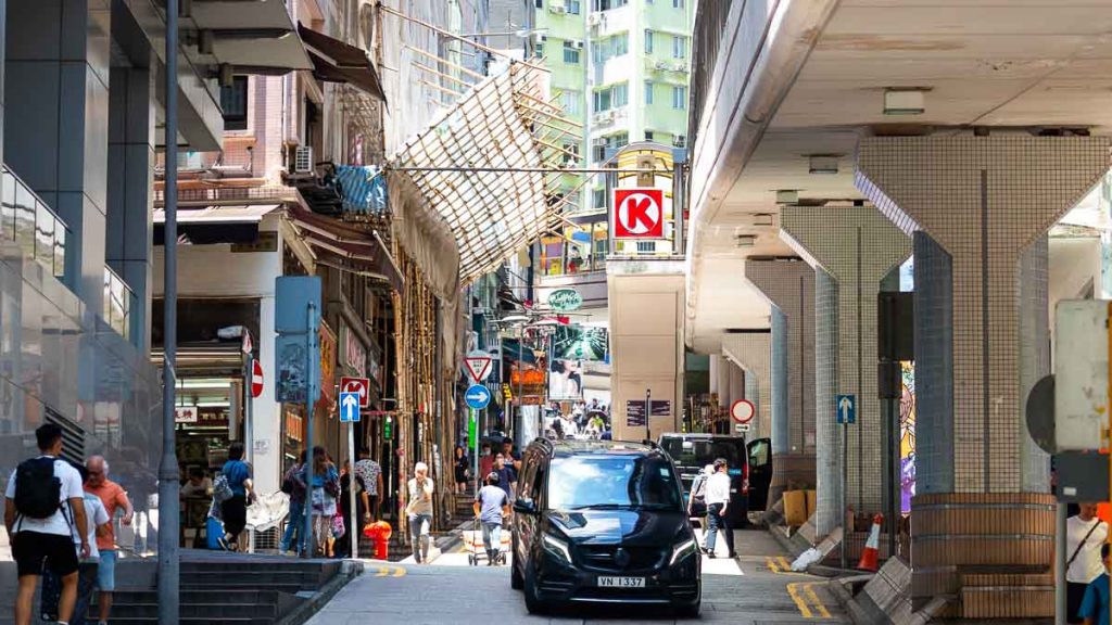 jubilee street in central - hong kong itinerary