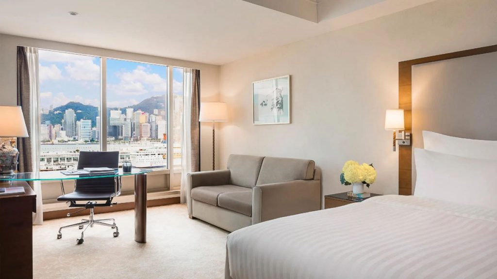 The Royal Pacific Hotel & Towers Deluxe Harbour View Room - Hong Kong Accommodation