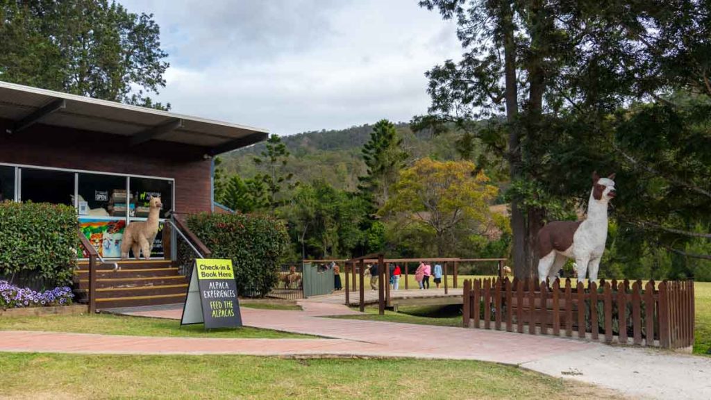 Entrance of Mountview Alpaca Farm