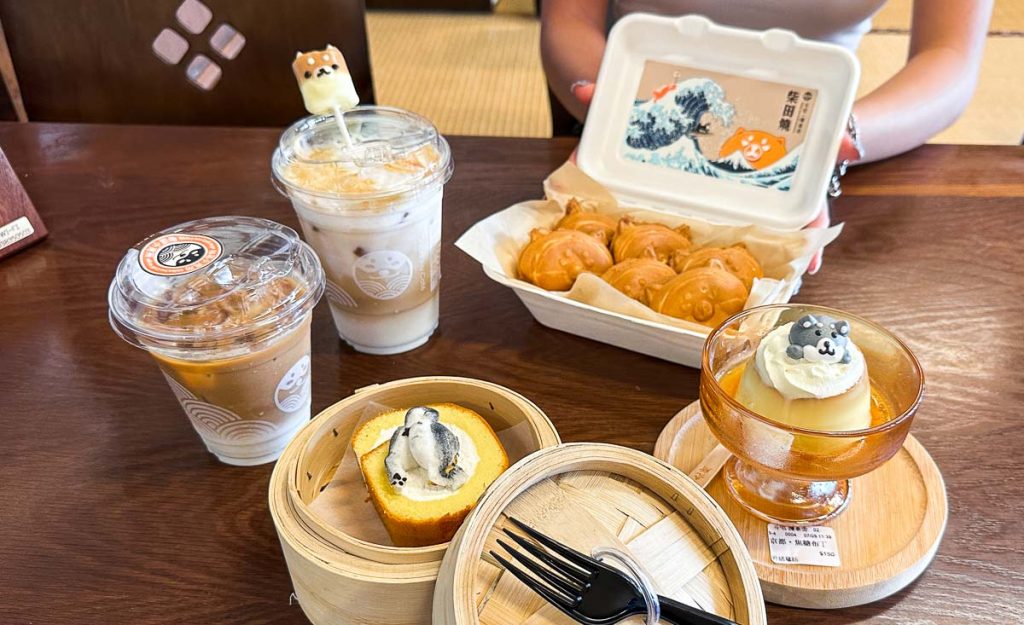 Shiba Inu Cafe desserts in Hualien - Things to eat in Hualien