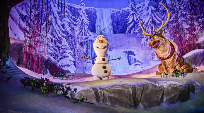 Olaf and Sven in Frozen Ever After - Hong Kong Disneyland Guide