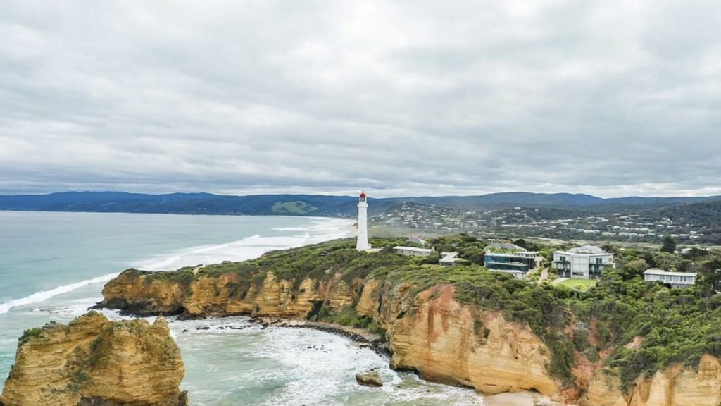 Great Ocean Road - lighthouse - Things to Do in Melbourne