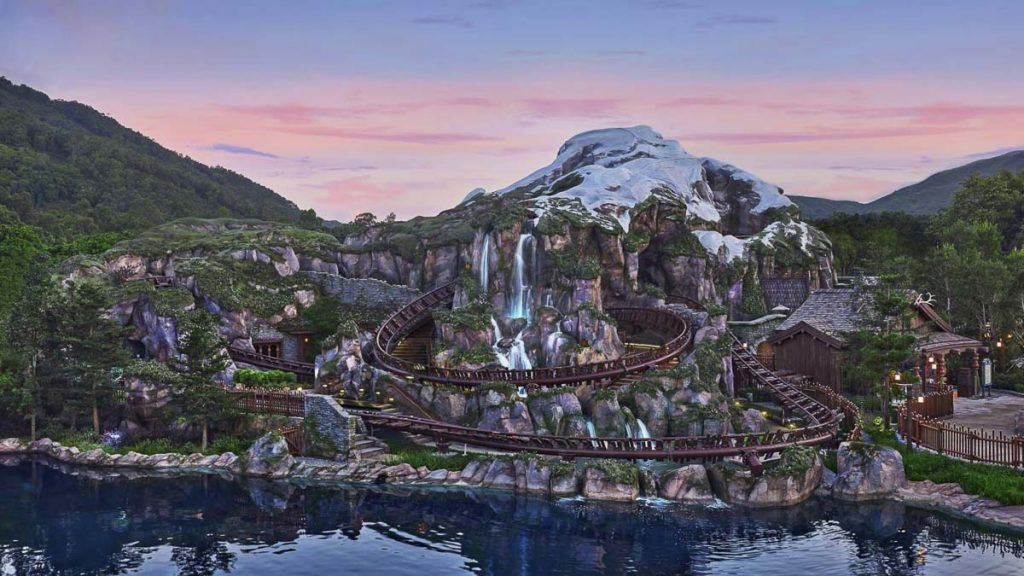Oakens Sliding Sleighs - Hong Kong Disneyland Frozen