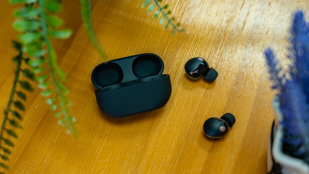 Headphones in Black - Sony WF-1000XM5 Review