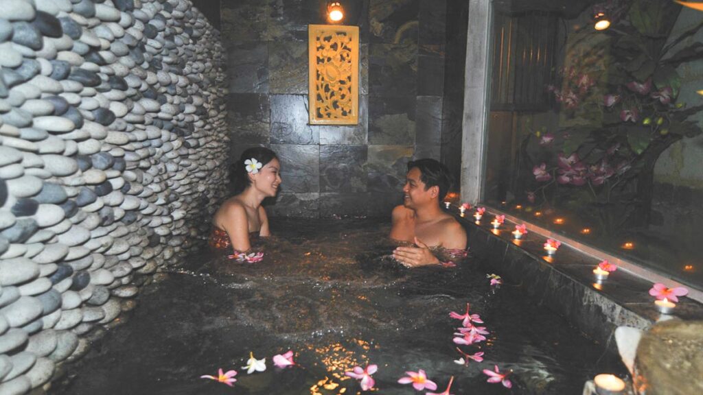 Couple in Jacuzzi - JB Itinerary