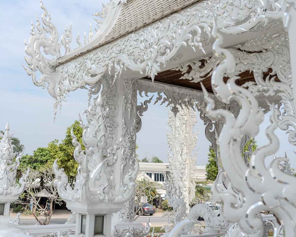 Wat Rong Khun White Temple - Chiang Rai thailand itinerary