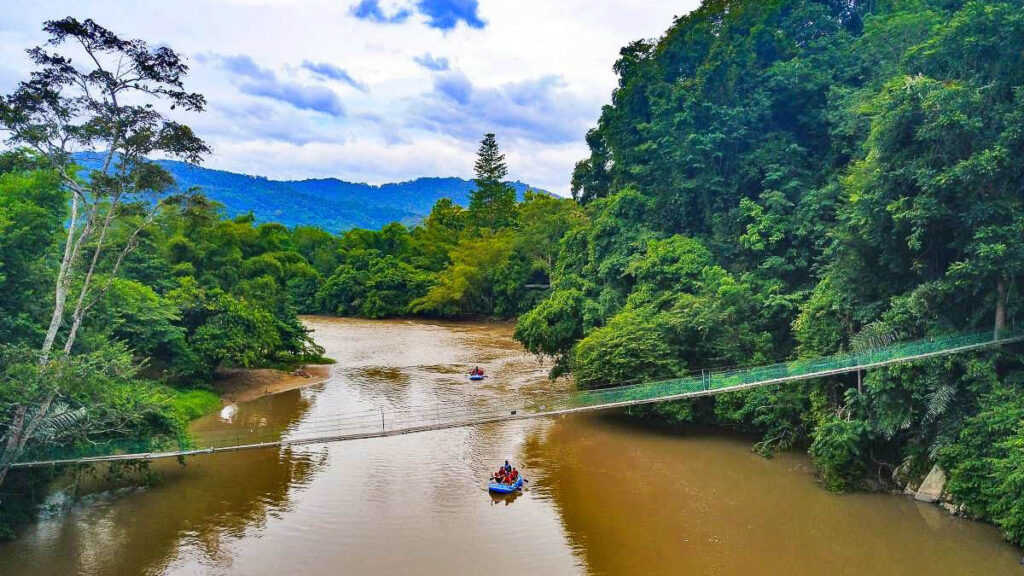 Amazing Borneo River Rafting at Kiulu River - Things to do in Kota Kinabalu