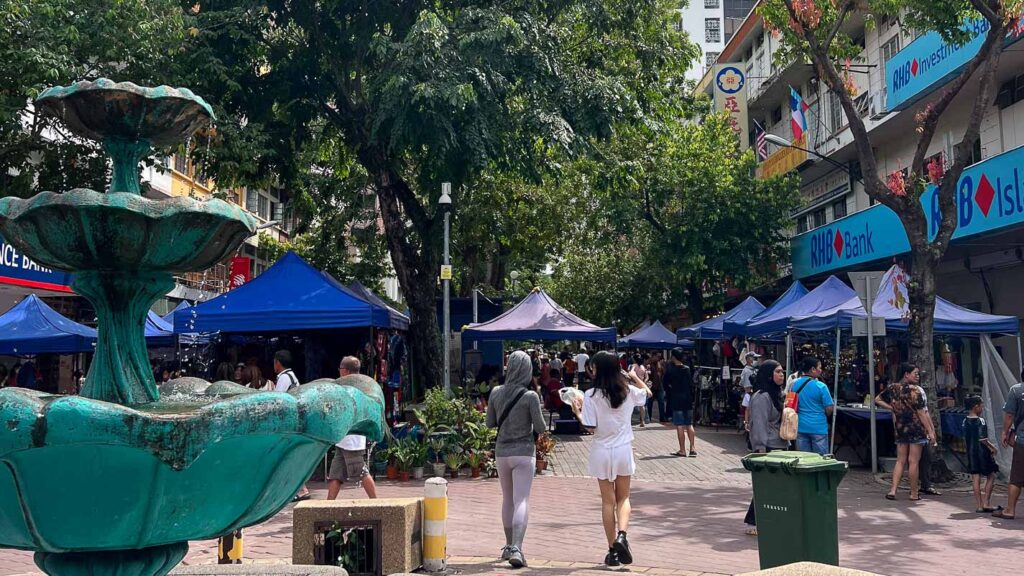Gaya Street Sunday Market - Things to do in Kota Kinabalu