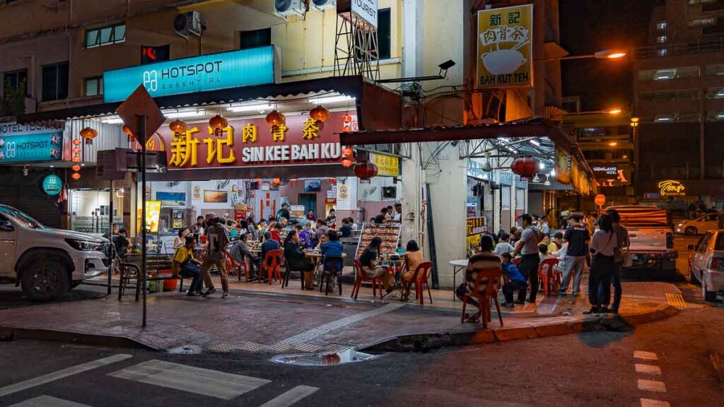 Sin Kee Bak Kut Teh Restaurant Gaya Street - Things to do in Kota Kinabalu