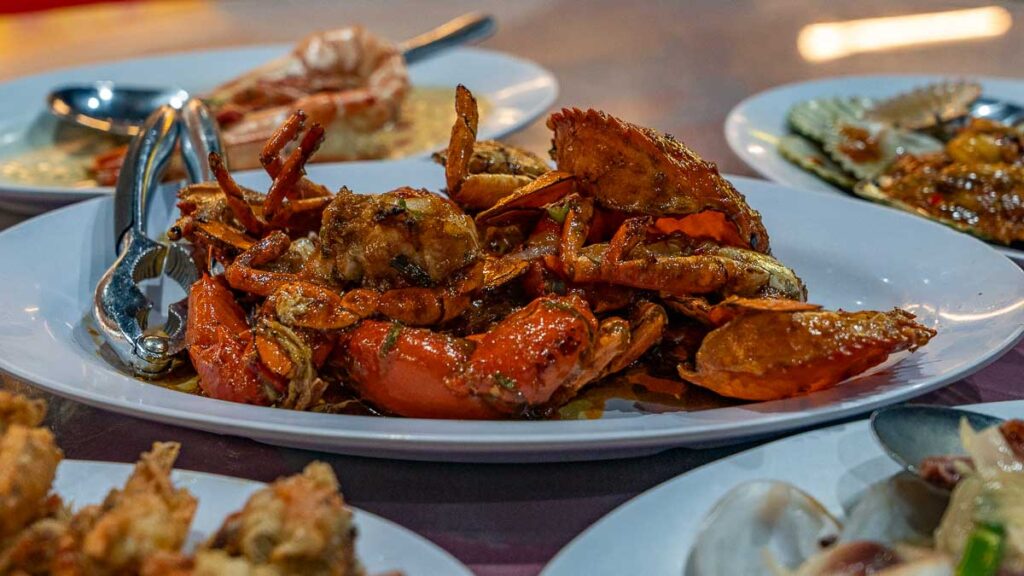 Welcome Seafood Chili Crab - Things to do in Kota Kinabalu