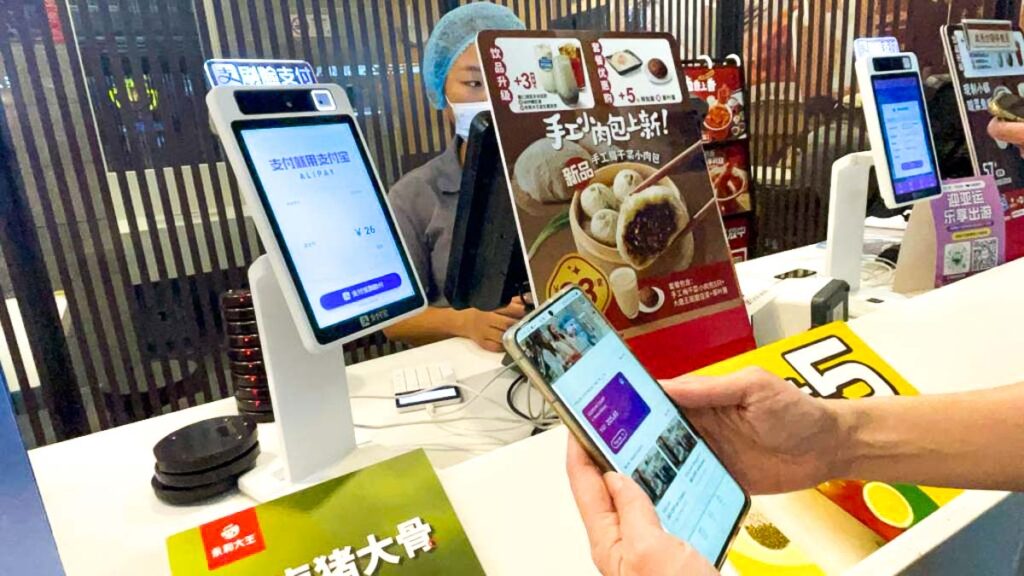 Mobile Payment at Food Stall - Pay in China