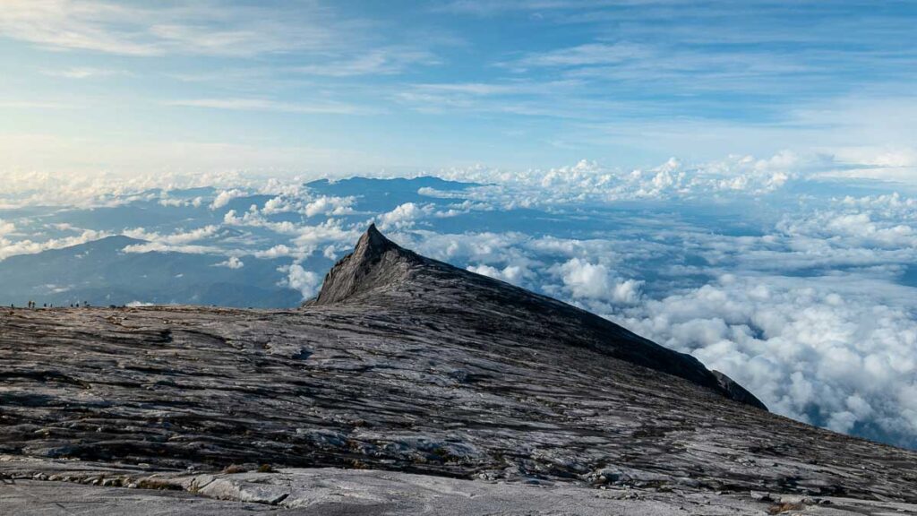 Mount Kinabalu on the Malaysian Currency - Climbing Mount Kinabalu