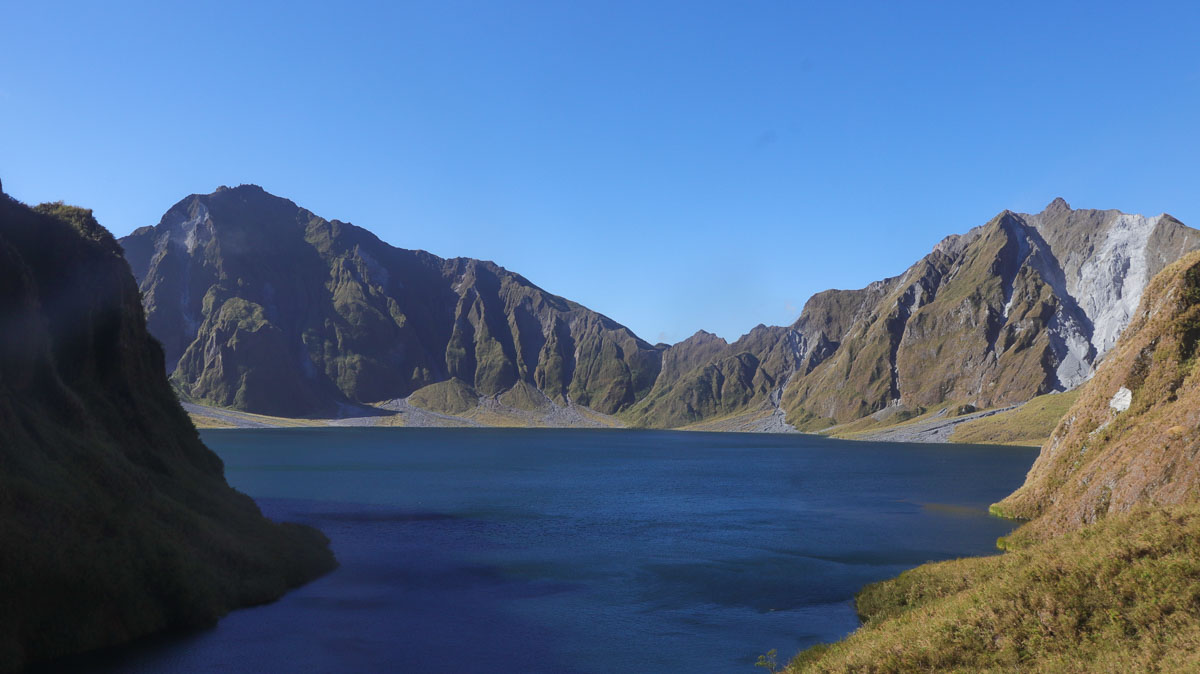 Mount Pinatubo Peak - Day Trip Hikes from Manila