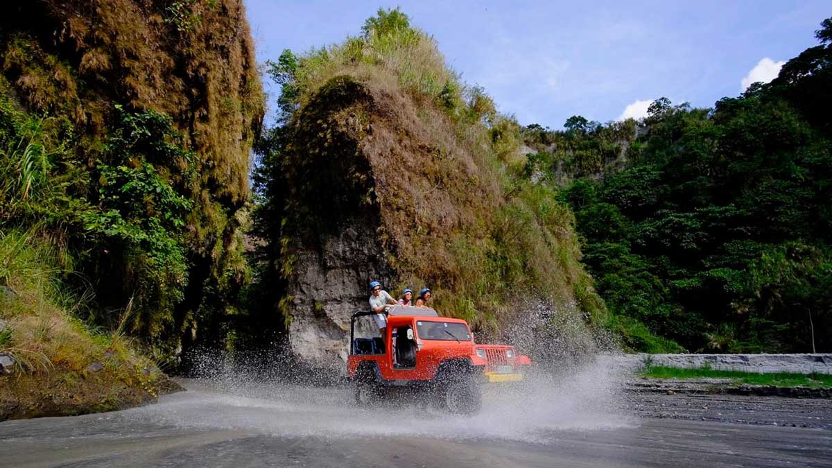 Puning Hot Spring 4x4 Jeep Ride - Getting around Clark Philippines