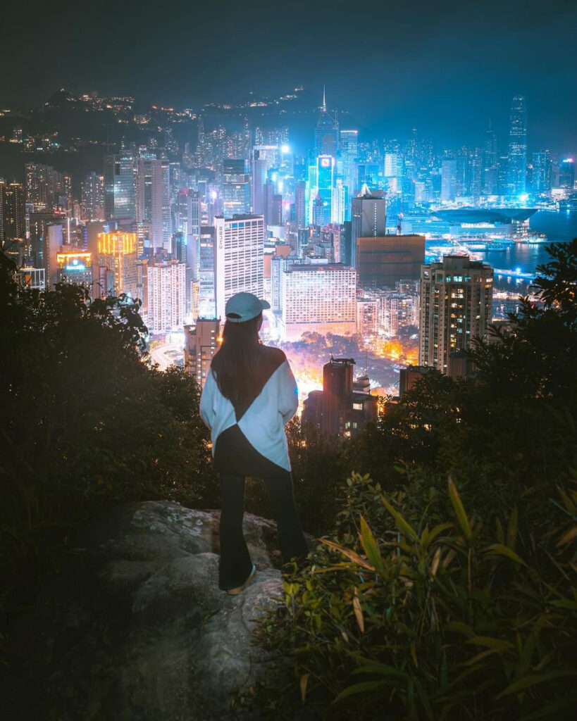 Night Photography of Jardine's lookout - Hong Kong Itinerary