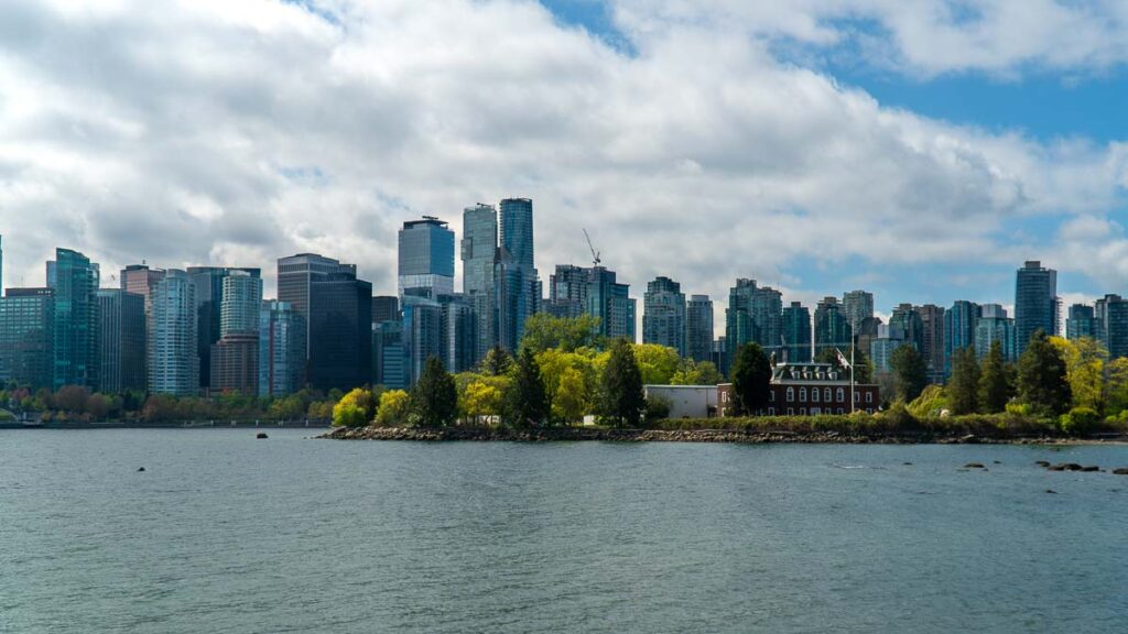 Vancouver city skyline - Vancouver attractions