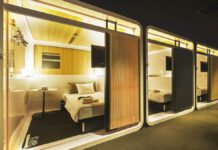 First Cabin Nishi Umeda First Class Cabin Space - Osaka Capsule Hotels