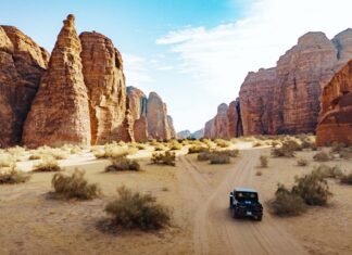9-Day Saudi Arabia Itinerary for First-Timers — Thrill Seeking in Jeddah, Riyadh, and AlUla Saudi Arabia Itinerary Feature Image