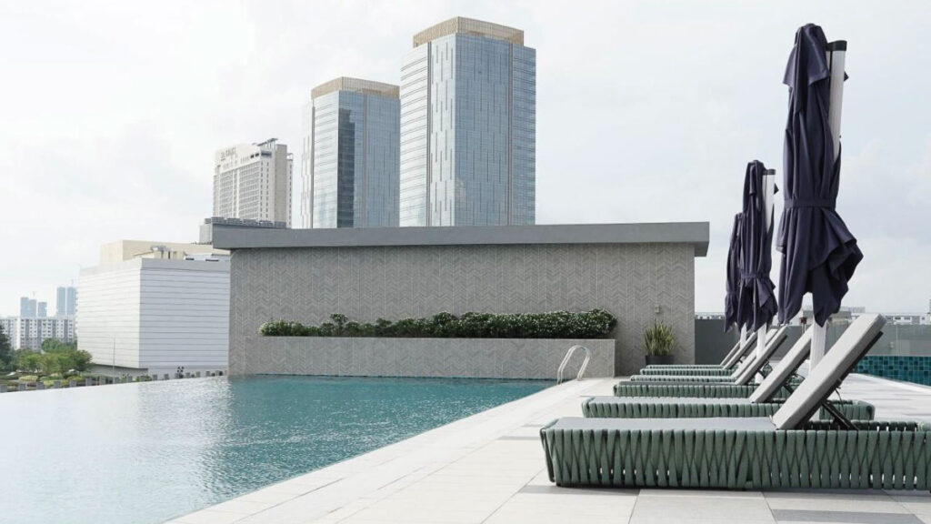 Opero Hotel Southkey JB - Swimming Pool. - - Staycation near Singapore