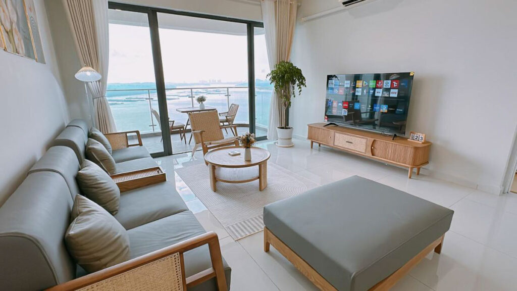 Scenic Country Garden Danga Bay by Lions Bay - Balcony - Places in Johor Bahru to Stay in