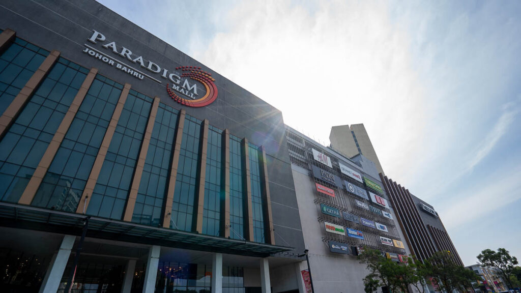 The exterior of paradigm mall - Skudai Attraction
