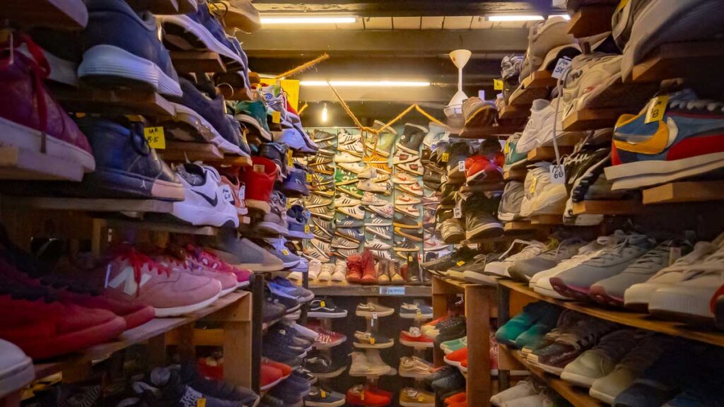 Bundle Bosque Shoe Aisle - Things to do in Jalan Tan Hiok Nee
