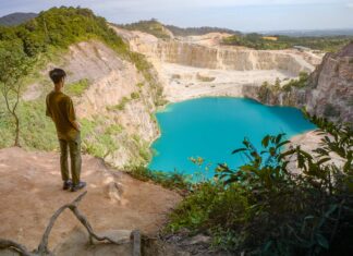 Kangkar Pulai JB Hiking Guide – A Secret Blue Lake near JB Sentral FEATURED IMG - Kangkar Pulai Blue Lake Hike Guide