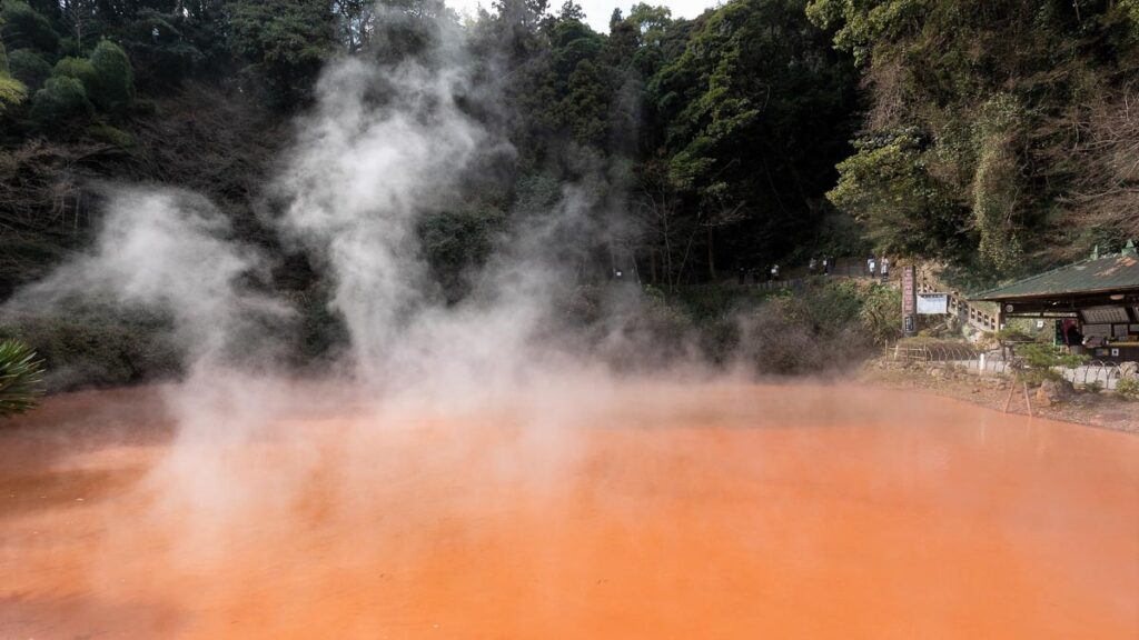 血の池地獄１ - Things to Do in Kyushu